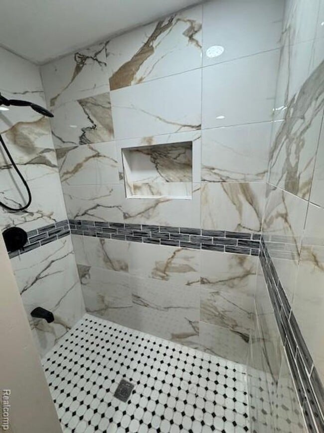 Photo - WELCOME TO THIS BEAUTIFULLY UPDATED, LIGHT-FILLED RANCH HOME IN TROY 4 BEDROOMS 2 BATHS SITTING O...