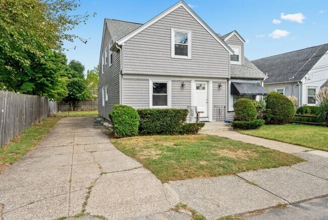 Photo - 47 Dickinson Ave Unit 2