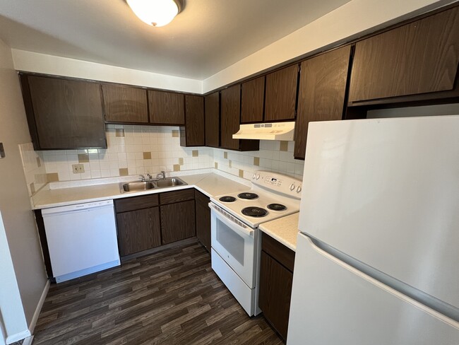 Photo - Grand Island Manor