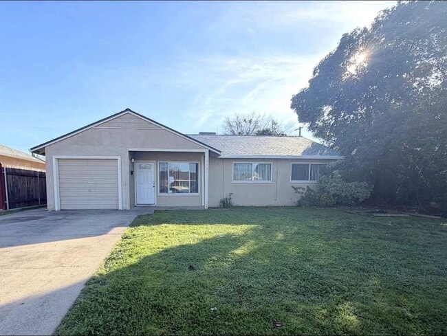 Building Photo - 2129 Winafred St