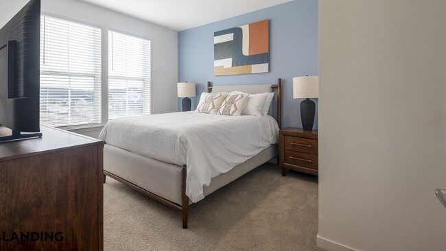 Photo - 4670 Merchants Park Cir Unidad 01-417