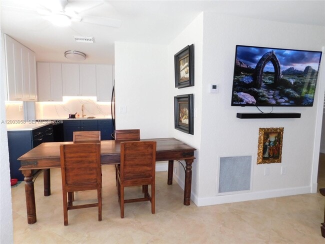 Building Photo - 108 NE 30th St