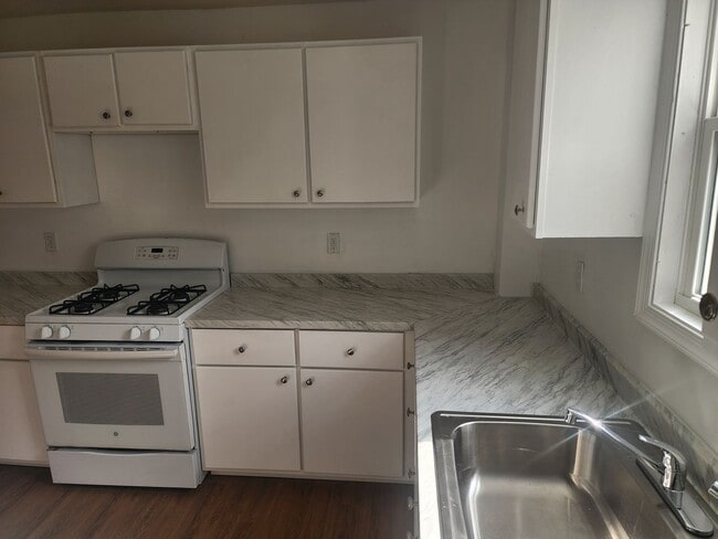 Photo - 36 N Rodney Dr