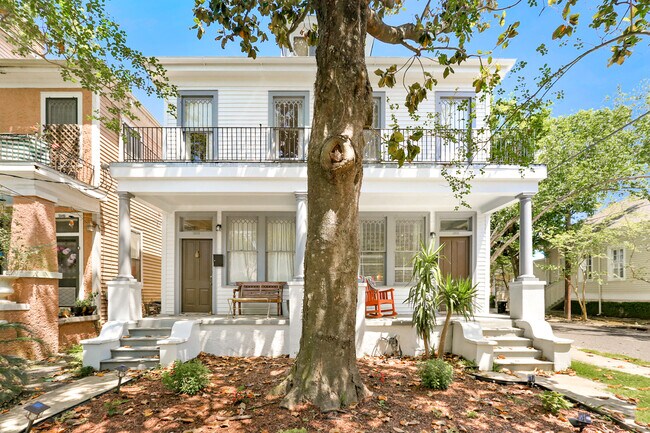 Building Photo - 1301 Constantinople St Unit 1301 Rental