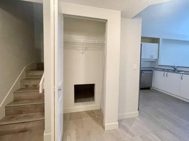 Photo - 2 bedroom in Surrey BC V3T 5X9