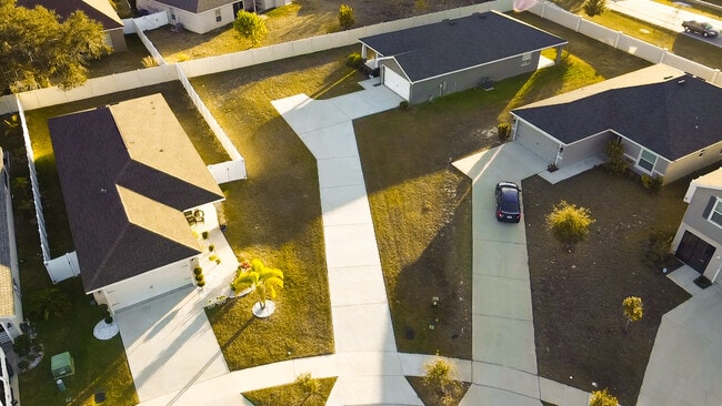 Photo - 4339 Swan St