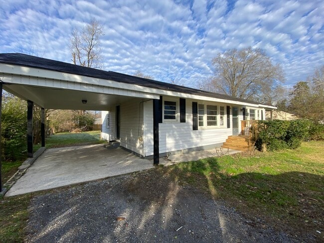Photo - 136 Williamson St