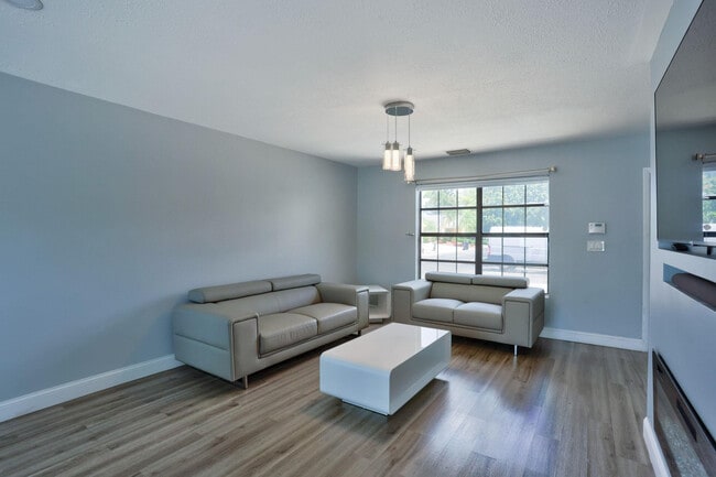 Photo - 6052 Lace Wood Cir