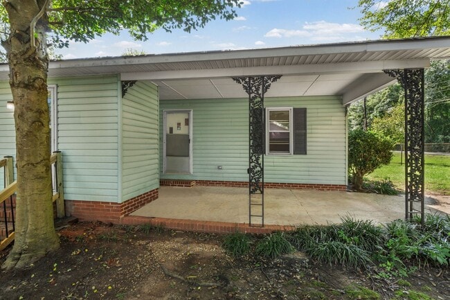 Photo - 102 Pierce St