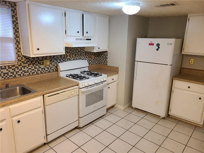 Photo - 3467 Highland Pine Way