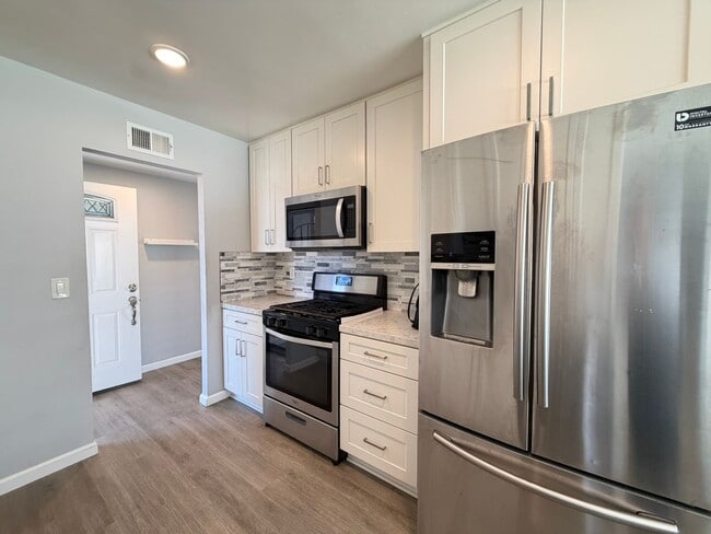 Photo - 551 Glencrest Dr
