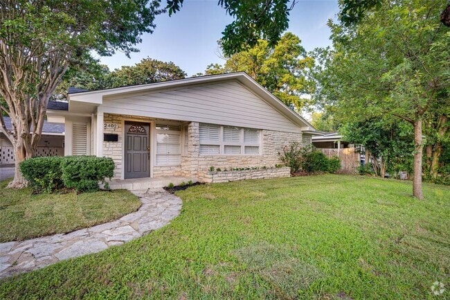 Building Photo - 2402 Westover Rd Rental
