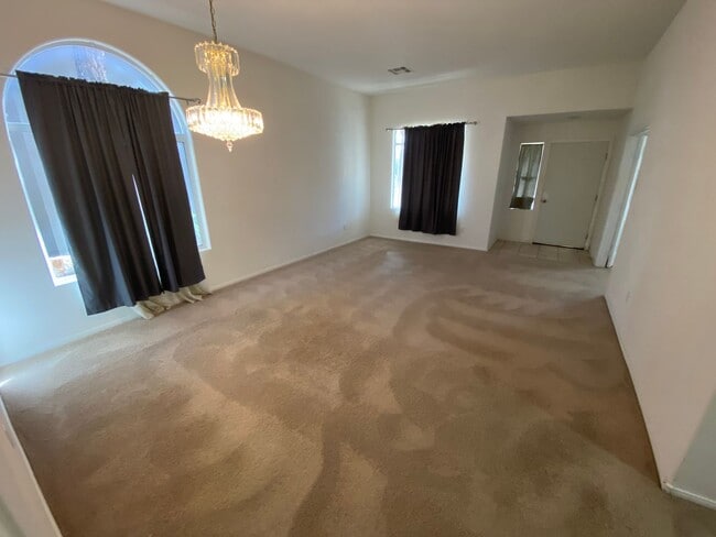 Photo - Wonderful 3 bed/2 bath home with a den located in Henderson.