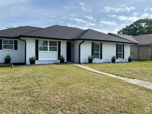 Building Photo - 7205 Ridgeview Dr Rental
