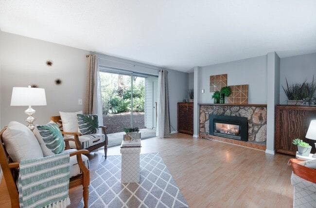 Photo - 2 BR 2 BA near Lake Sammamish!