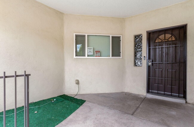 Photo - 1221 Paisano St NE