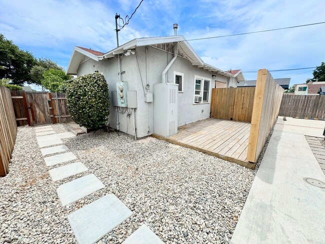 801 N Olive Ave Unit 801B North
