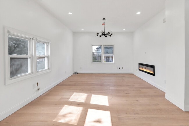 Photo - 14 Fairview Ave Unidad A