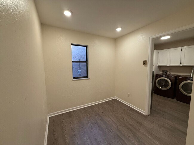 Photo - 13950 E Oxford Pl