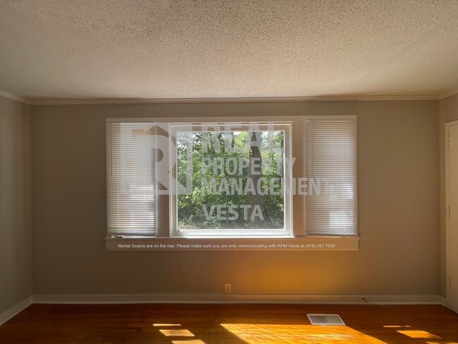 Photo - Spacious Hilltop House Near Ingleside Village