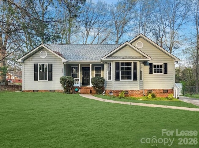 Building Photo - 5933 Ruth Dr