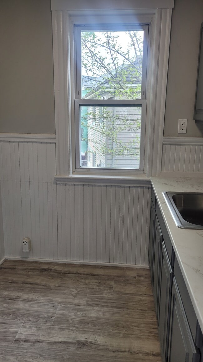Photo - 258 Vine St Unit 2R