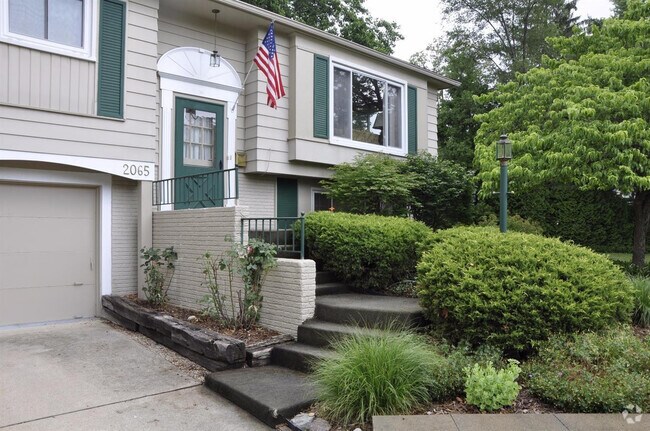 Building Photo - 2065 Yorktown Dr Rental