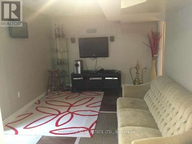 Photo - 1838 Bridlington Ct