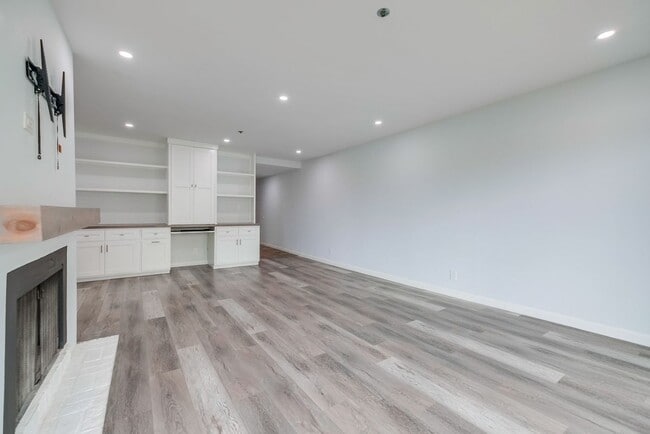 Photo - 230 S Catalina Ave