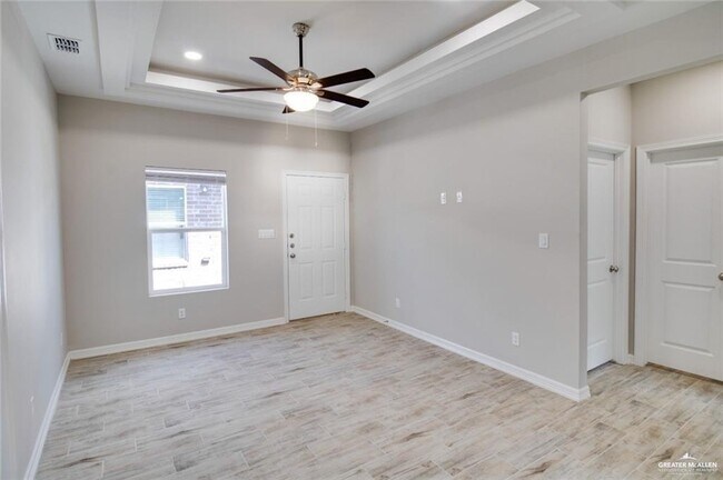 Photo - 8 W Sunset Valley St