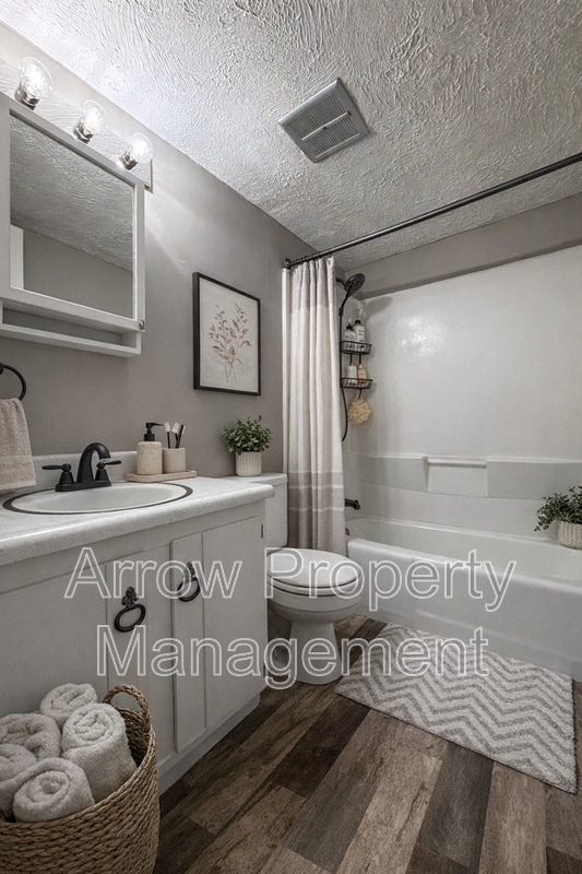 Photo - 1027 A St Unit 21