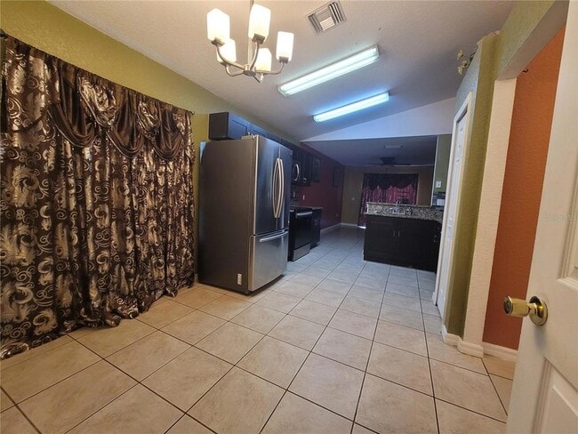 Photo - 719 Bear Way