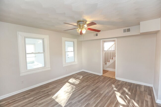 Photo - Cute bungalow rental in Cradock!