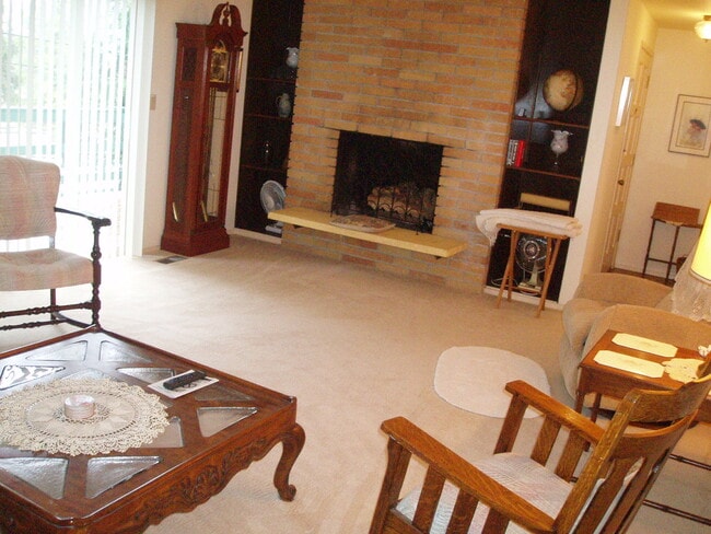 Photo - 515 16th Ave SE