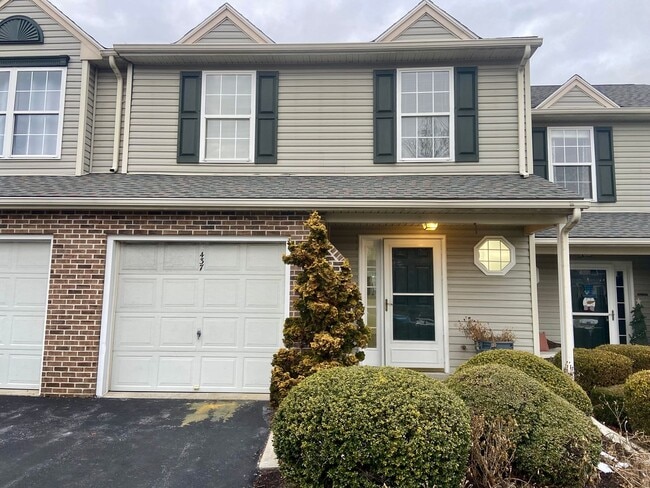 Building Photo - 6437 Terrace Ct