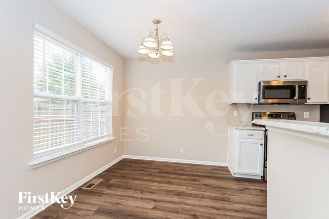 Photo - 3831 Man O War Blvd