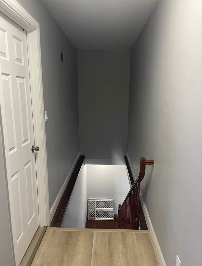 Photo - 138 Tudhope St Unit 3