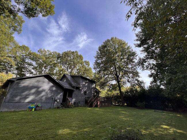 Photo - 16 Oakwood Rd