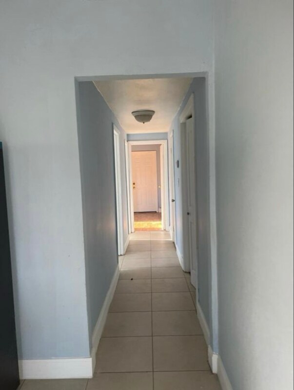 Photo - 519 NW 10th Ave Unit B