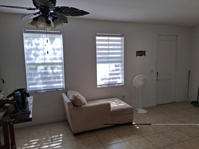 Photo - 24514 SW 115th Ct Unit Apartamento agregado