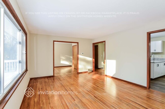 Photo - 124 Oakwood Rd