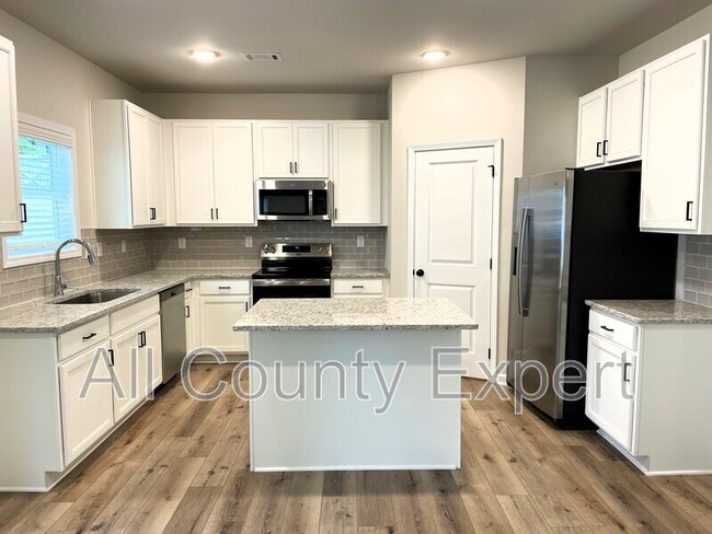 Photo - 414 Fox Crk Dr