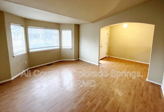 Photo - 7803 Guinness Way