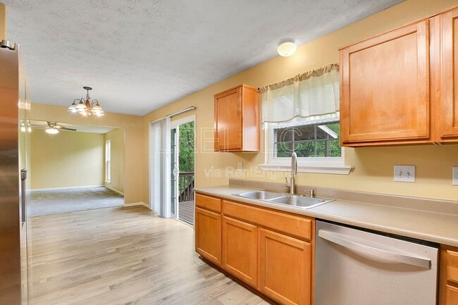 Photo - 5703 Georgia Ln