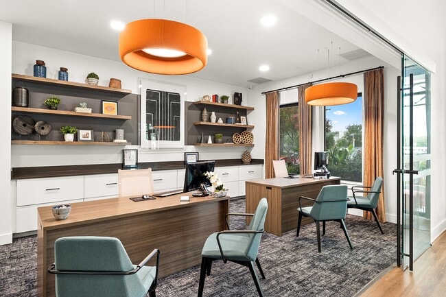 Oficina de arrendamiento - Bexley at Anderson Mill