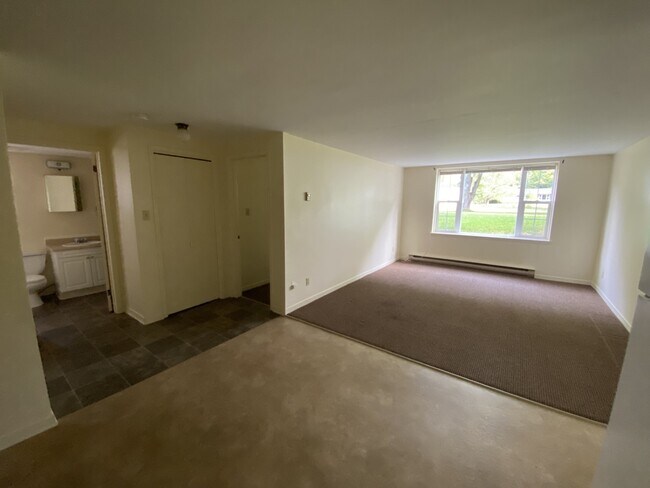 Photo - 23 Centennial Ave W Unit 3