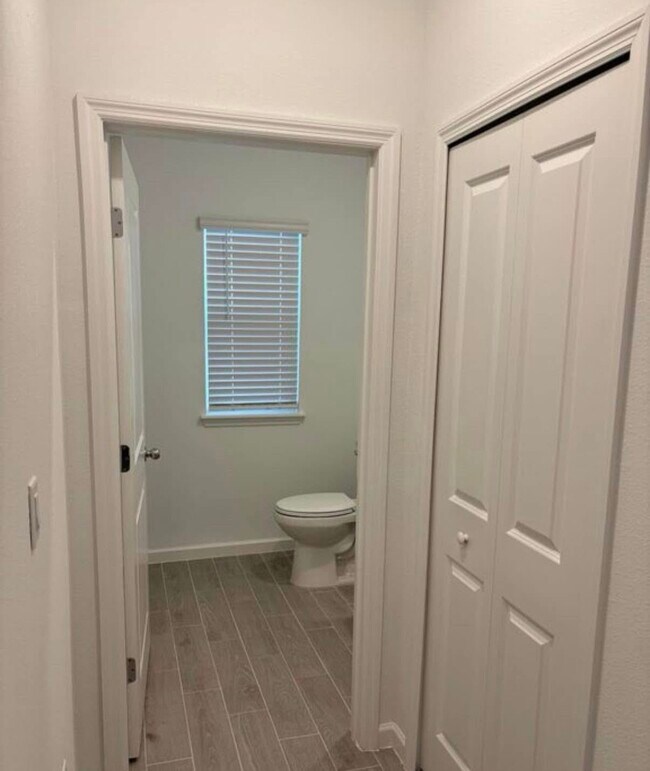 Photo - 272 Belfort Ct