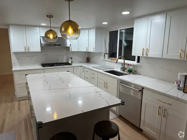 Building Photo - 11204 NE 58th Pl Rental