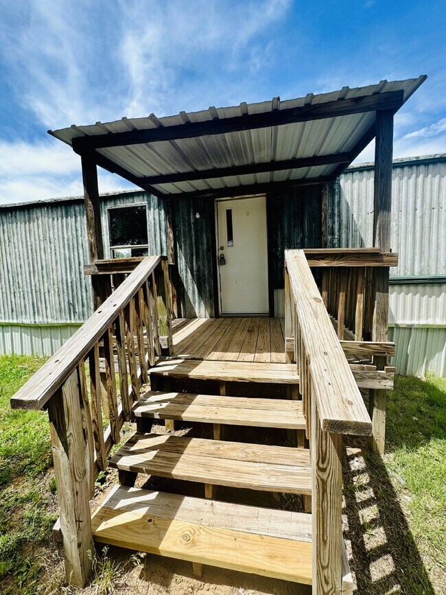 Building Photo - 3 Bedroom in Woodward! Unit 14 Rental