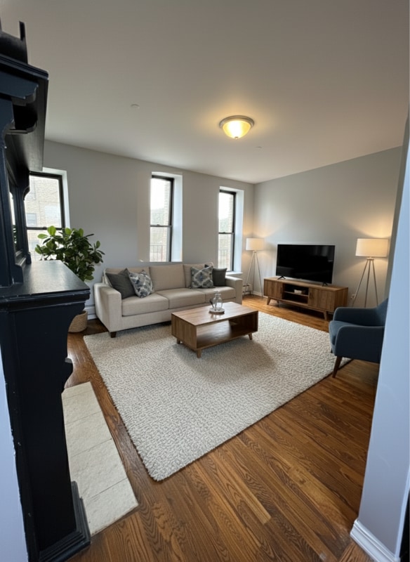 Photo - 135 W 130th St Unidad 2